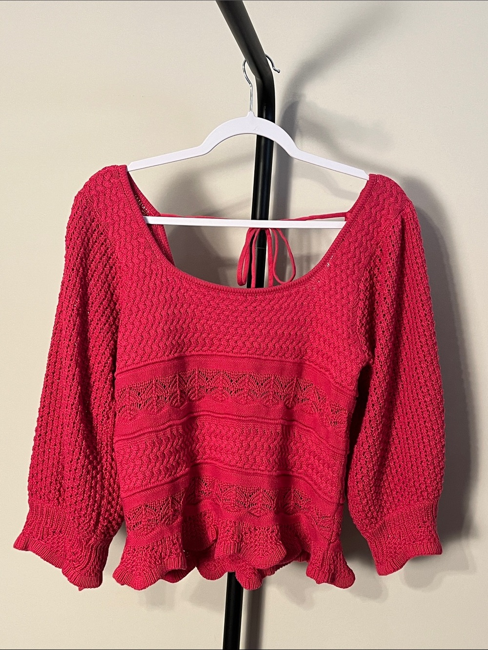 NWT Lucy Paris Fuchsia Pink Sweater Knit Puff-Sleeve Crop Top  Stretchy Large - Picture 2 of 7